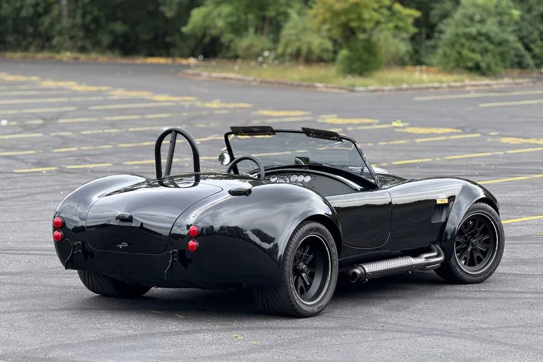 Shelby Cobra Replica - Image 28 of 31