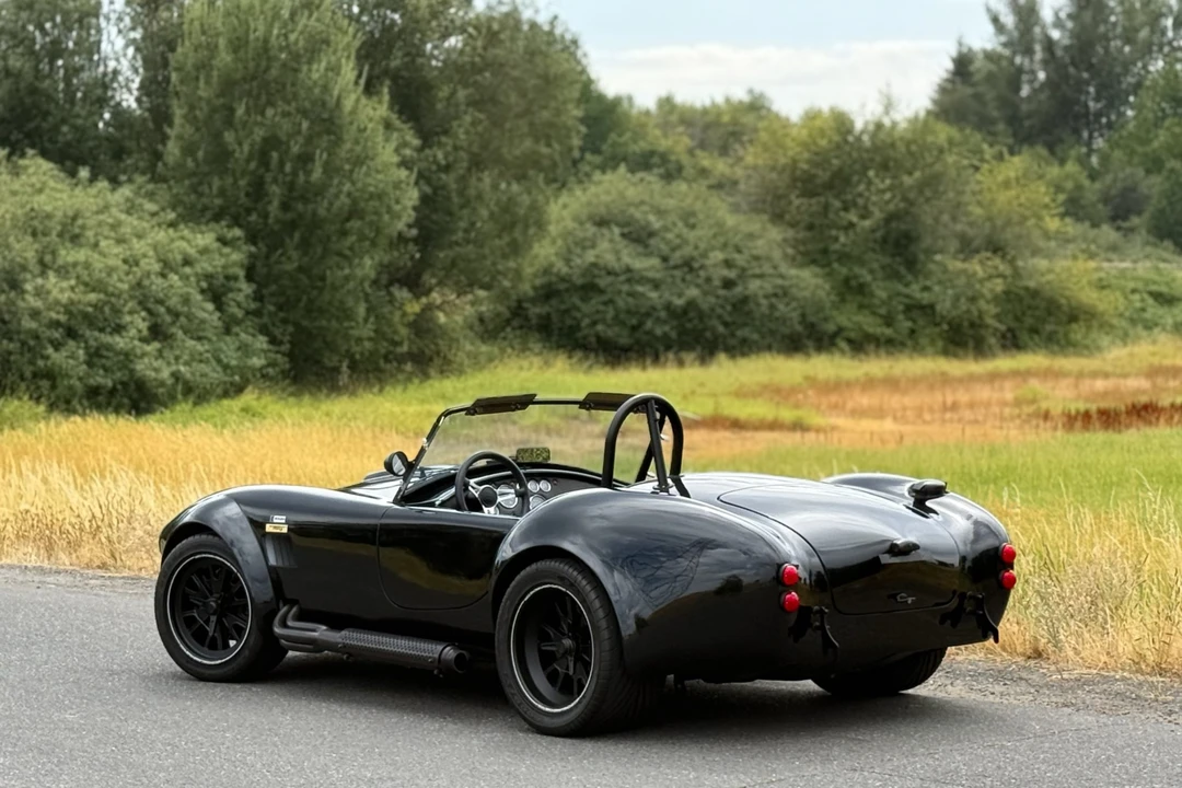 Shelby Cobra Replica - Image 7 of 31