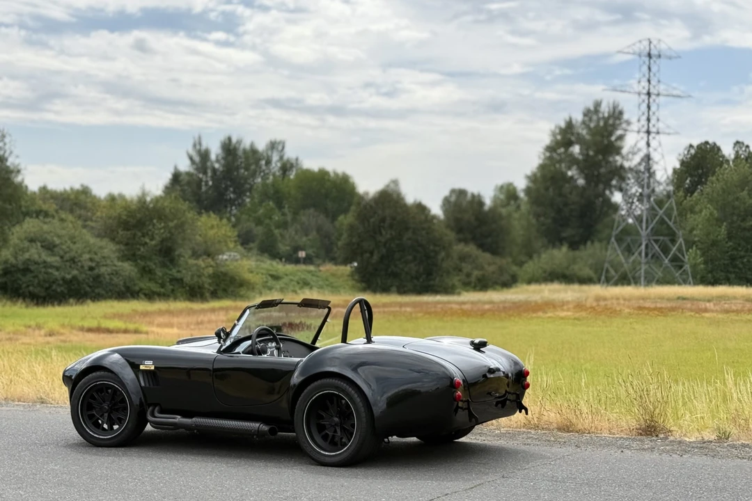 Shelby Cobra Replica - Image 6 of 31