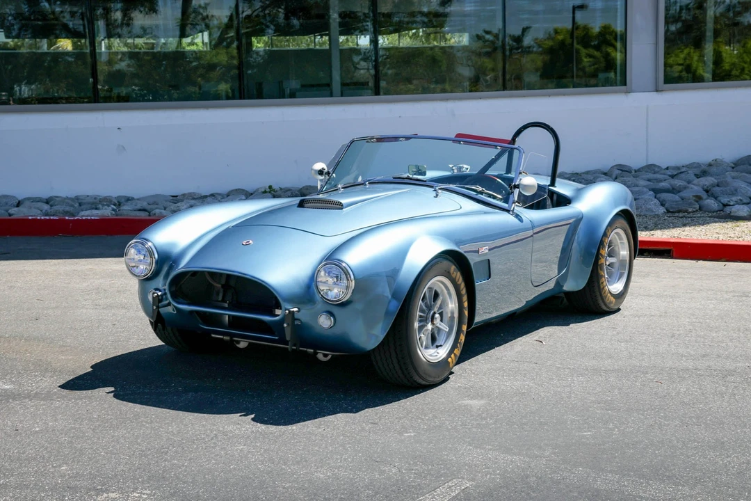 Shelby Cobra Replica - Image 2 of 31