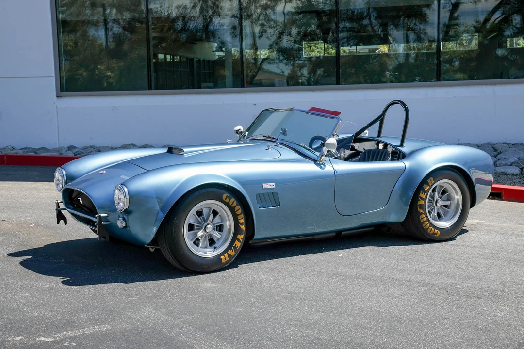 Shelby Cobra Replica - Image 3 of 31