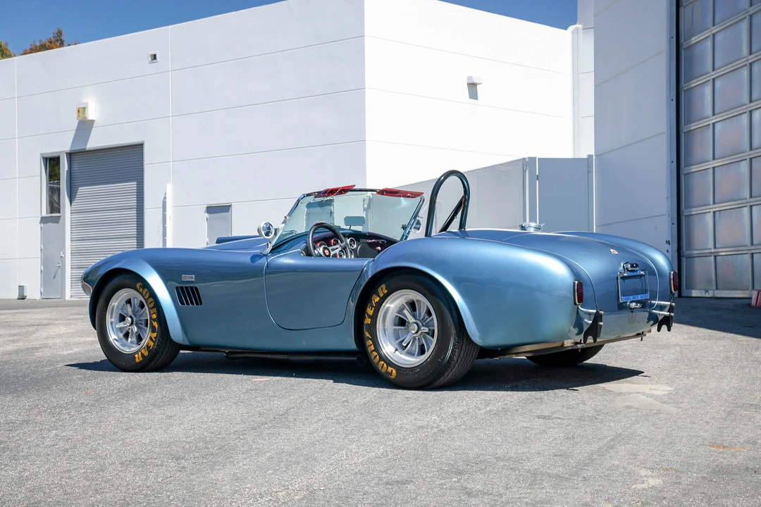 Shelby Cobra Replica - Image 8 of 31