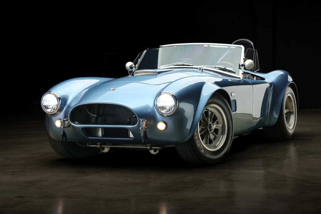 Shelby Cobra Replica - Image 17 of 31