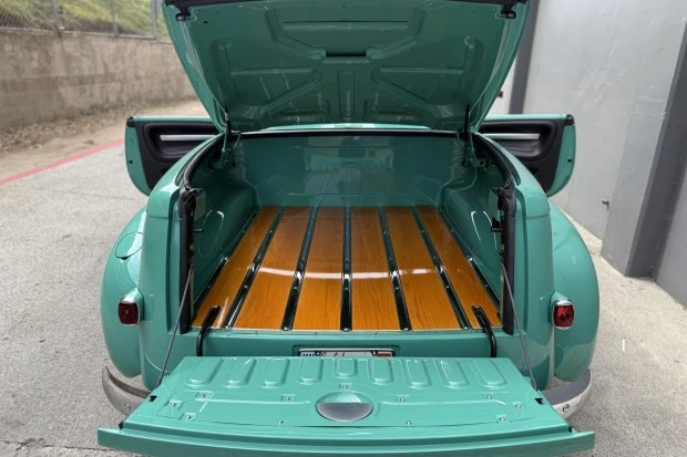 2003 Chevrolet SSR - Image 3 of 8