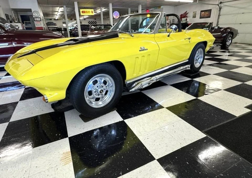 1966 Chevrolet Corvette C2 427 - Image 15 of 31