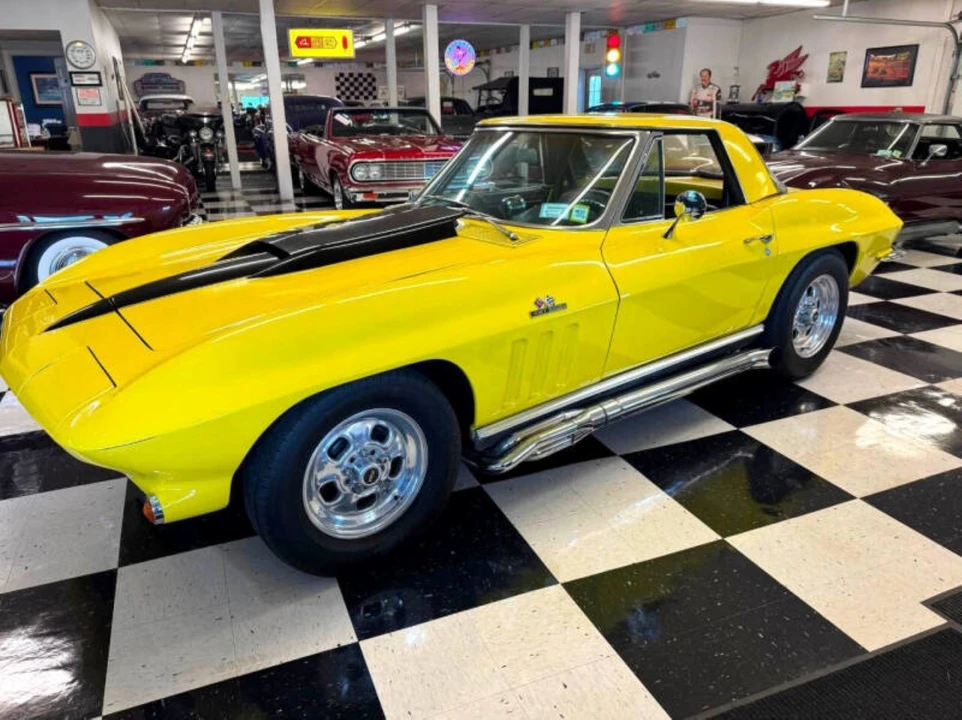 1966 Chevrolet Corvette C2 427 - Image 23 of 31