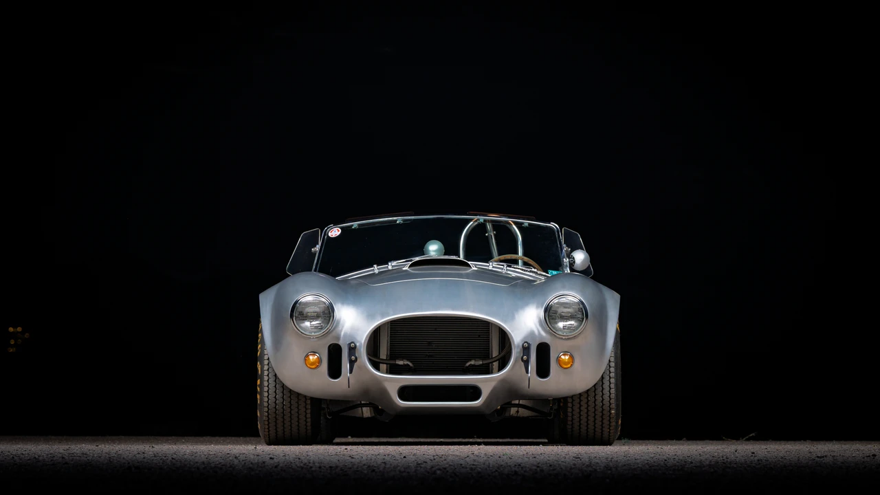 Shelby Cobra Replica - Image 11 of 31