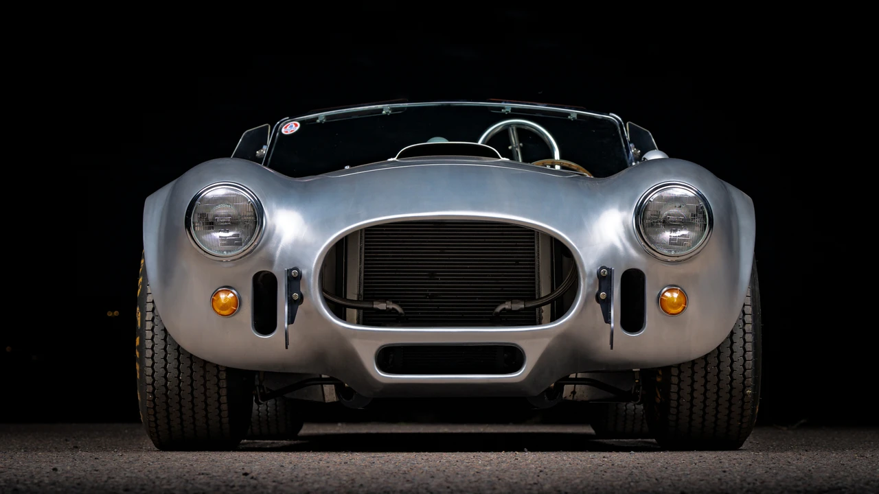 Shelby Cobra Replica - Image 13 of 31