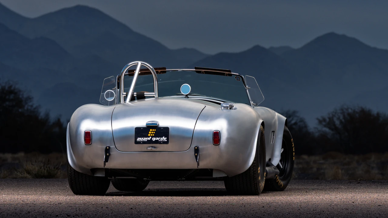 Shelby Cobra Replica - Image 22 of 31