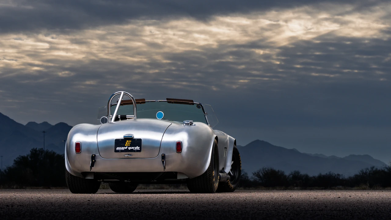 Shelby Cobra Replica - Image 23 of 31