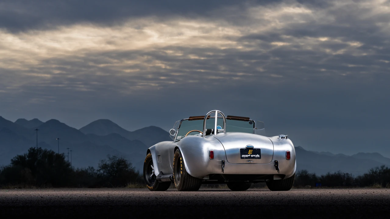 Shelby Cobra Replica - Image 27 of 31