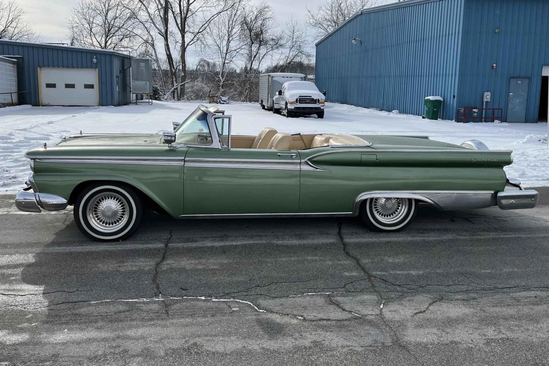 1959 Ford Galaxie 1st Gen - Image 9 of 31