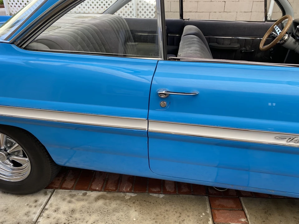 1961 Pontiac Tempest - Image 26 of 31