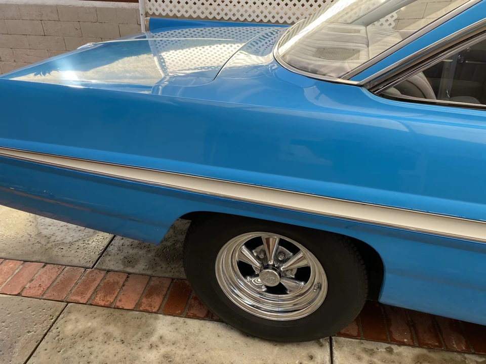 1961 Pontiac Tempest - Image 25 of 31
