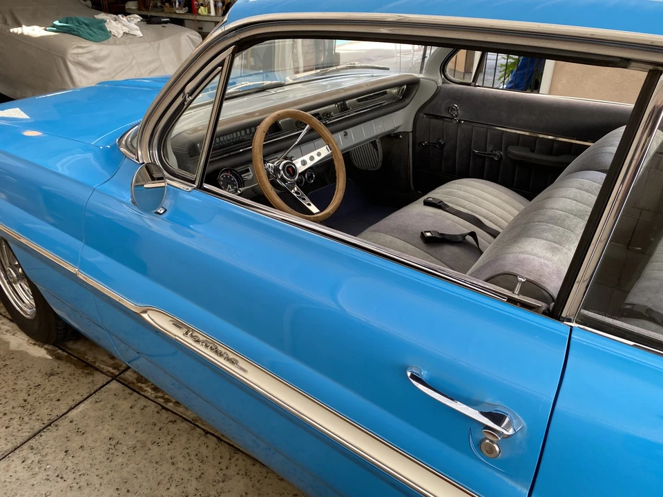 1961 Pontiac Tempest - Image 18 of 31