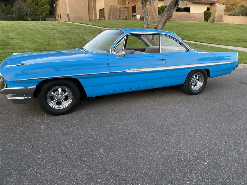 1961 Pontiac Tempest - Image 6 of 31