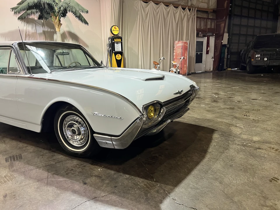 1962 Ford Thunderbird 3rd Gen - Image 29 of 31