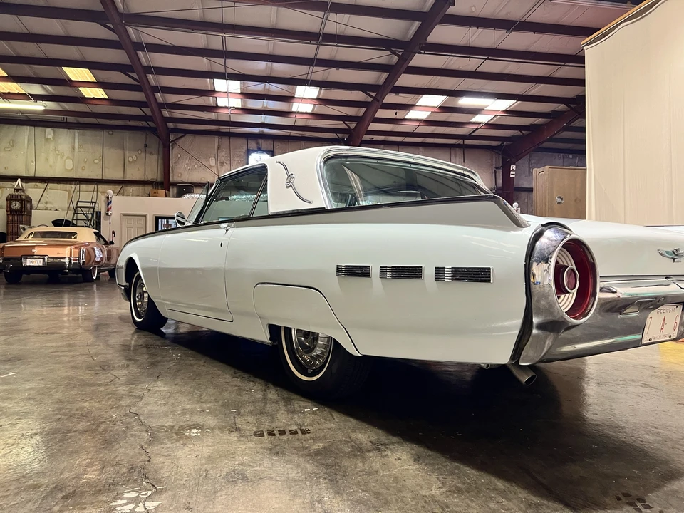 1962 Ford Thunderbird 3rd Gen - Image 25 of 31