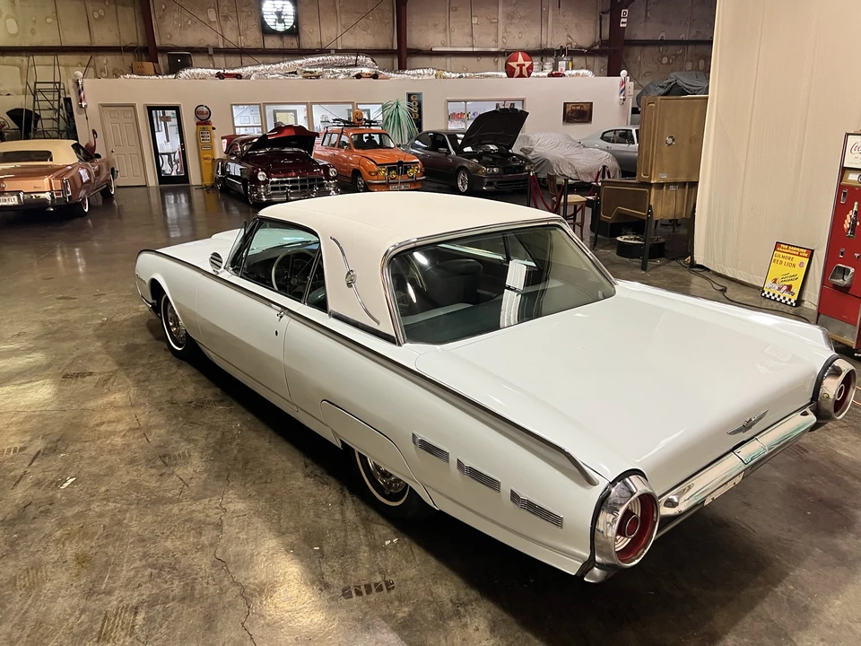 1962 Ford Thunderbird 3rd Gen - Image 23 of 31
