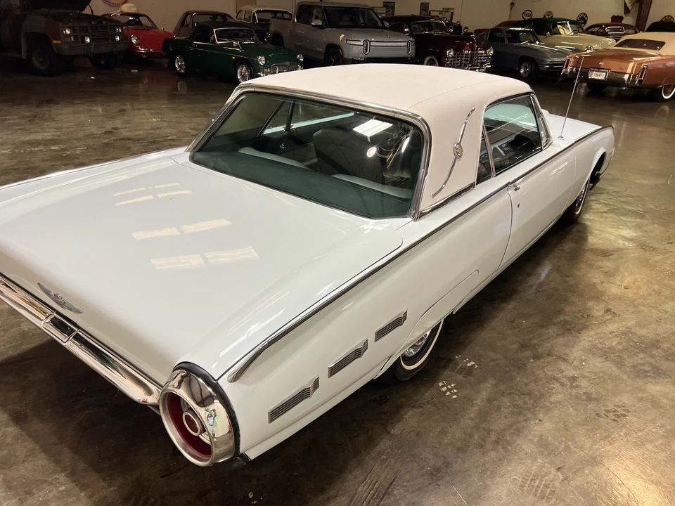 1962 Ford Thunderbird 3rd Gen - Image 16 of 31