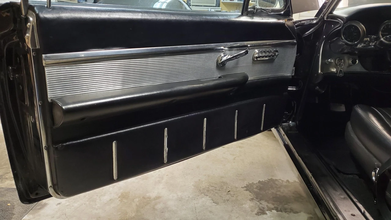 1962 Ford Thunderbird 3rd Gen - Image 30 of 31