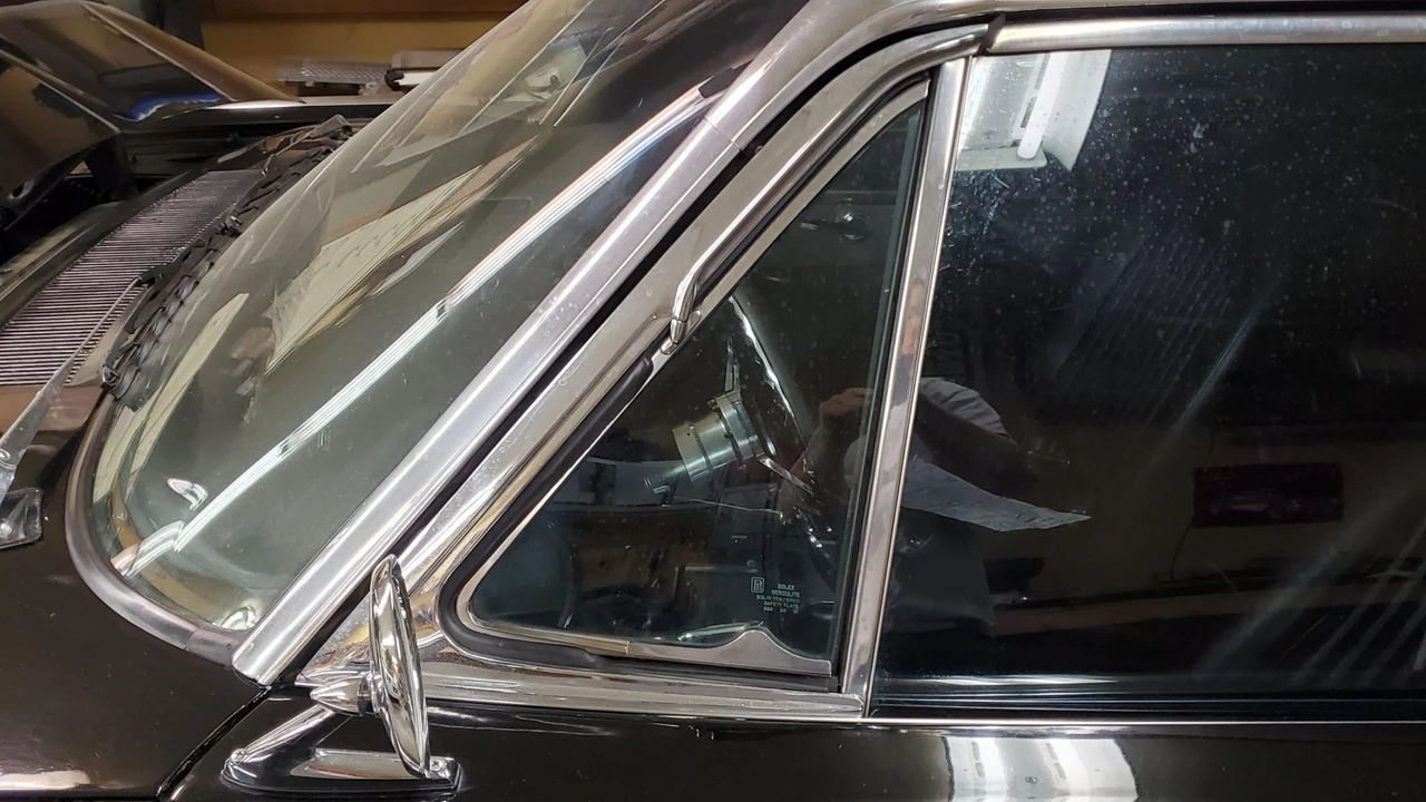 1962 Ford Thunderbird 3rd Gen - Image 16 of 31