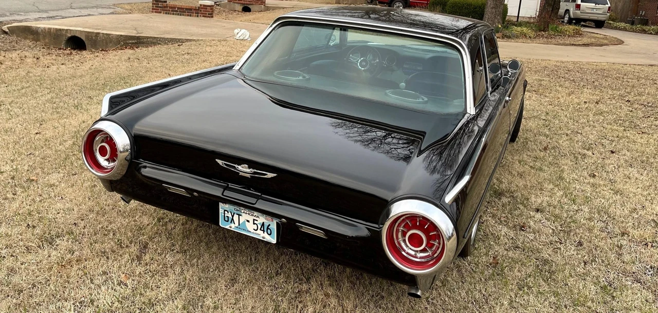 1962 Ford Thunderbird 3rd Gen - Image 9 of 31