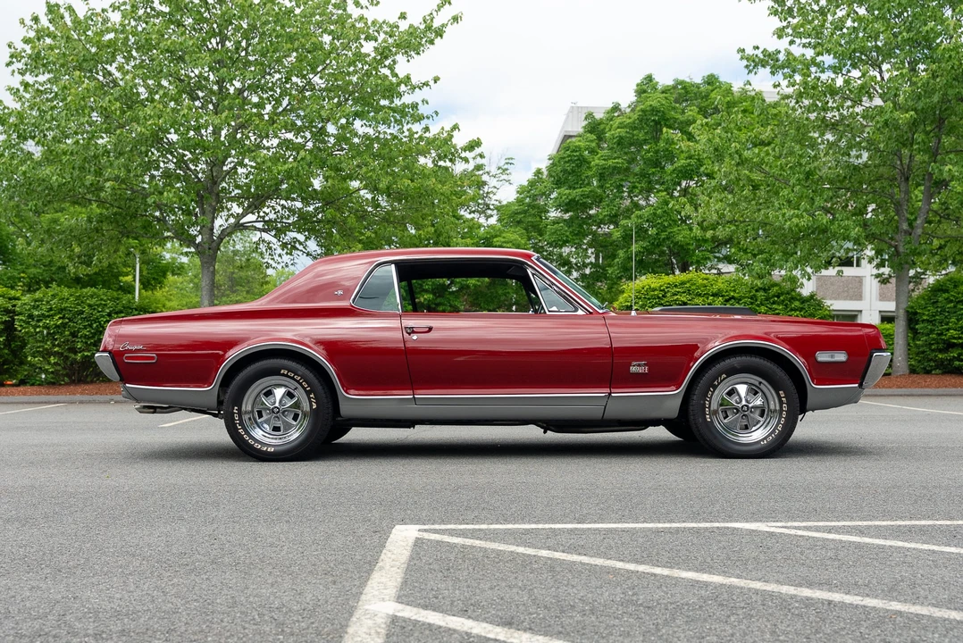 1968 Mercury Cougar 1st Gen - Image 12 of 31