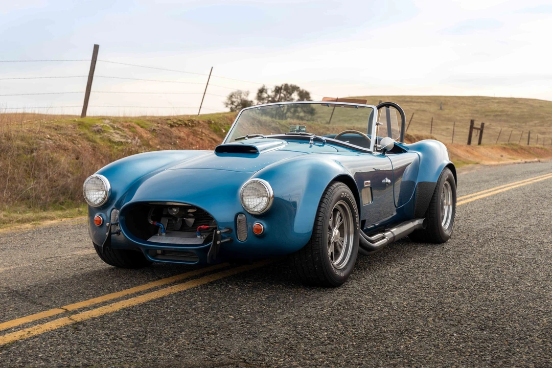 Shelby Cobra Replica - Image 5 of 31