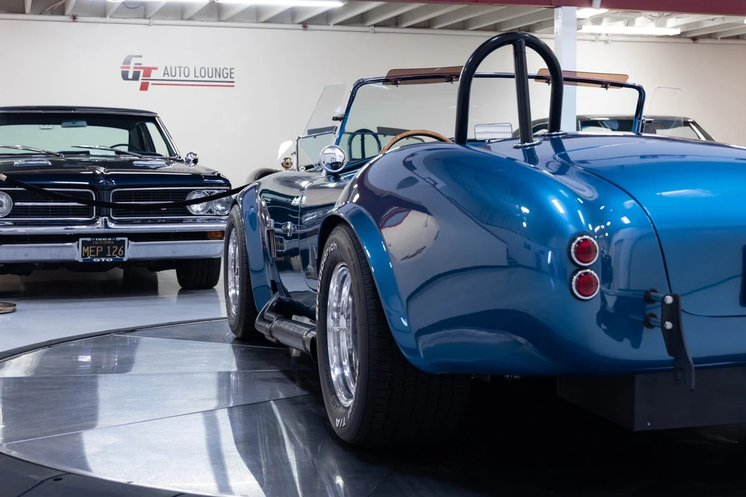 Shelby Cobra Replica - Image 27 of 31