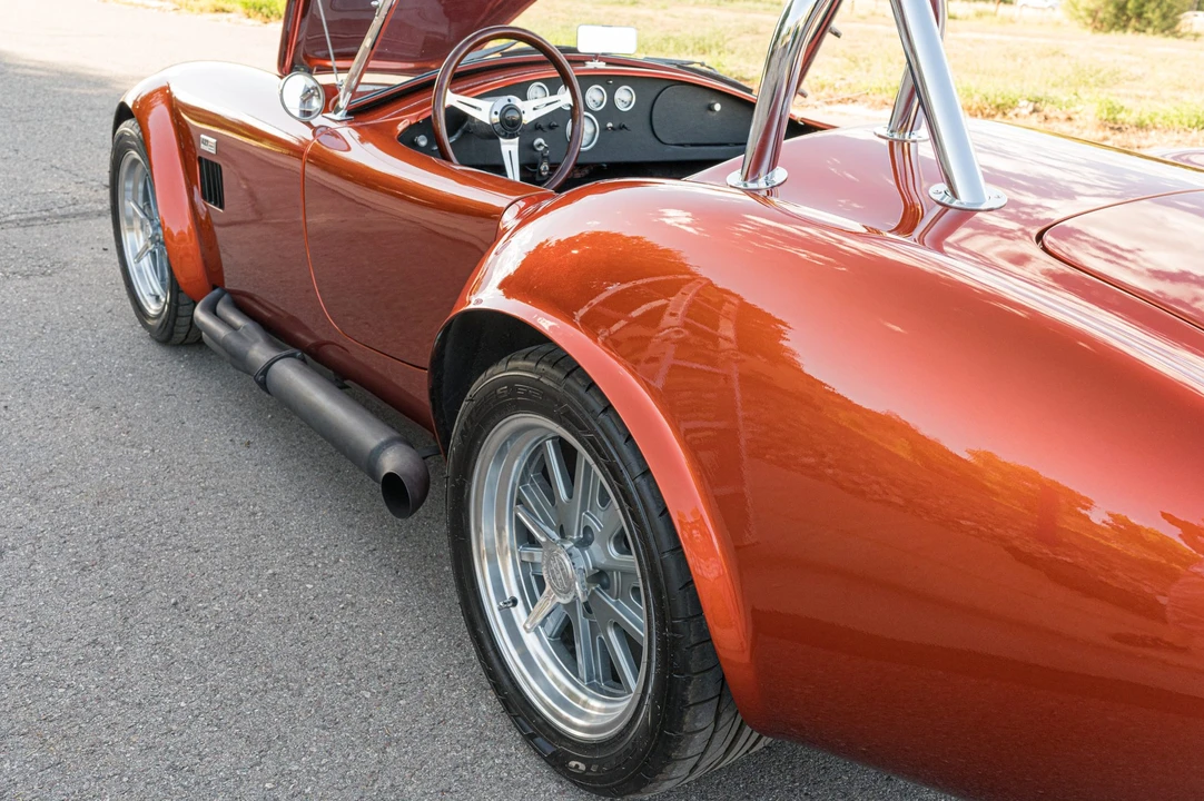 Shelby Cobra Replica - Image 24 of 31