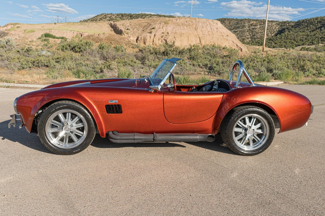Shelby Cobra Replica - Image 2 of 31