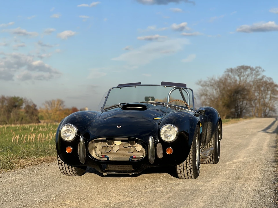 Shelby Cobra Replica - Image 5 of 31