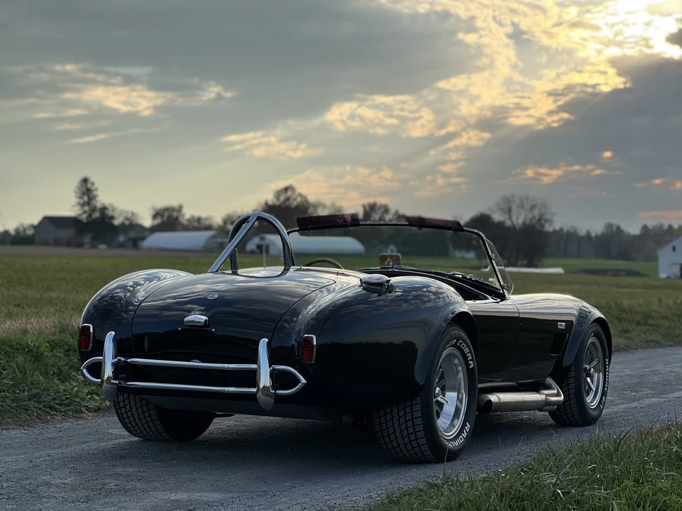 Shelby Cobra Replica - Image 18 of 31