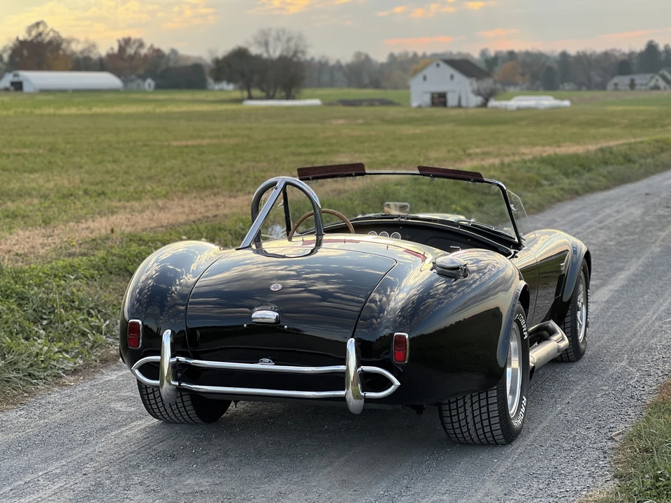 Shelby Cobra Replica - Image 19 of 31