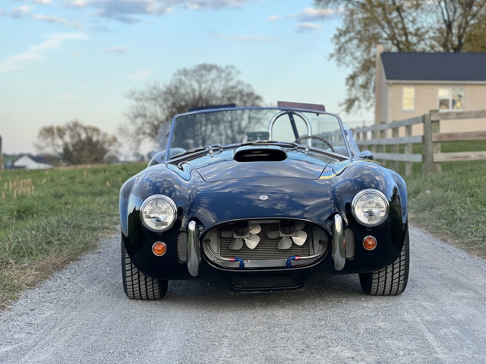 Shelby Cobra Replica - Image 9 of 31