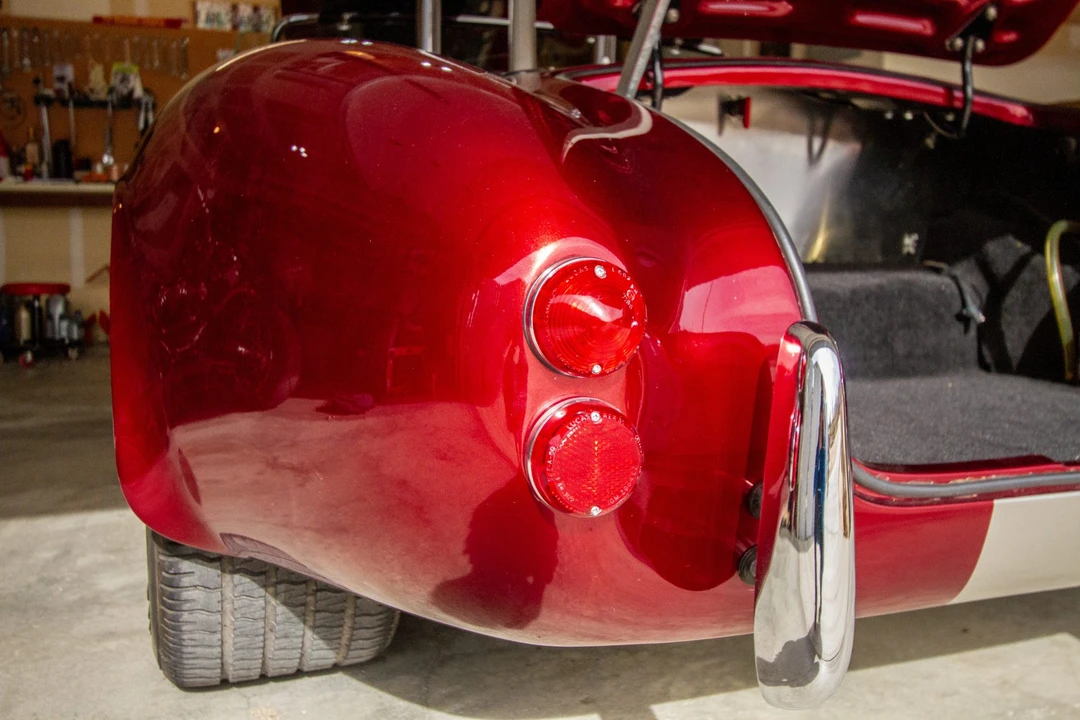 Shelby Cobra Replica - Image 15 of 31