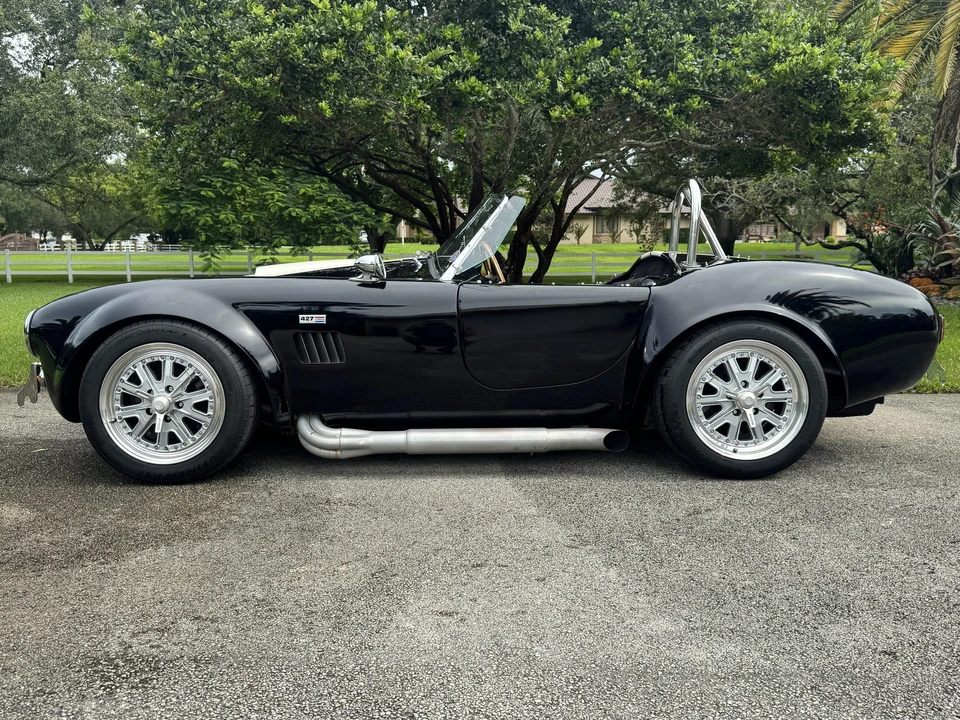 Shelby Cobra Replica - Image 15 of 31