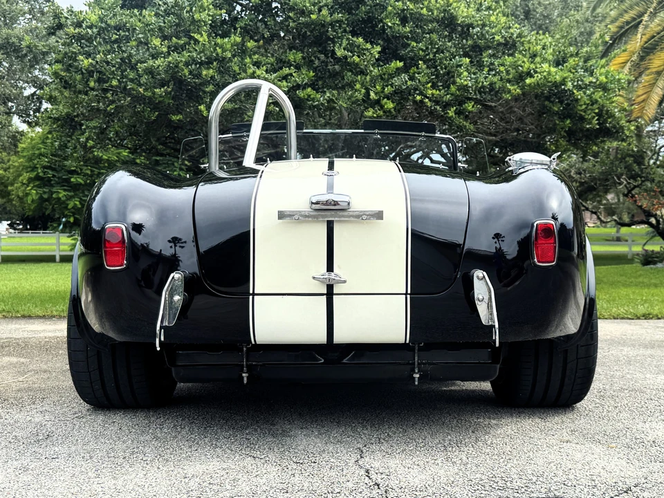 Shelby Cobra Replica - Image 12 of 31