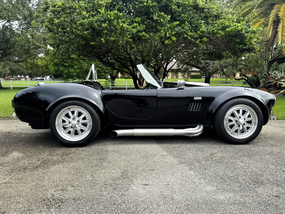 Shelby Cobra Replica - Image 8 of 31