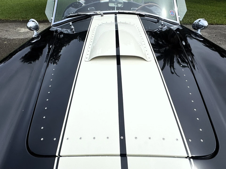 Shelby Cobra Replica - Image 17 of 31