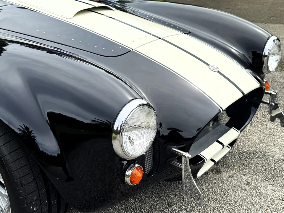 Shelby Cobra Replica - Image 16 of 31
