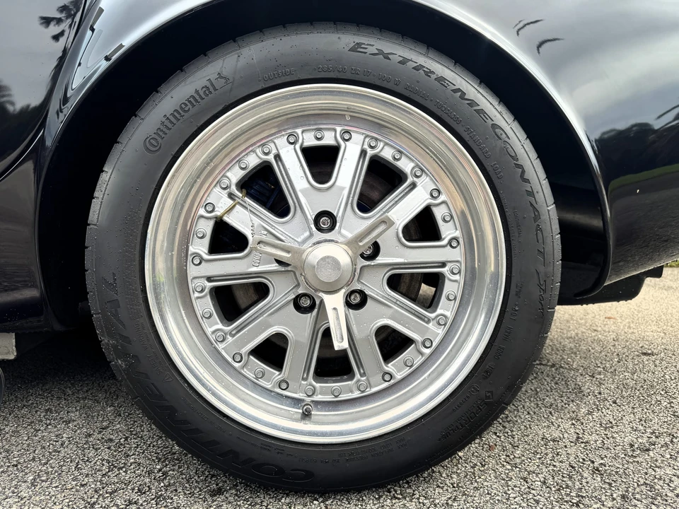 Shelby Cobra Replica - Image 25 of 31