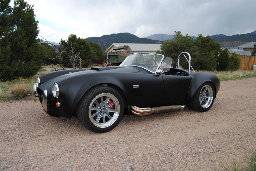 Shelby Cobra Replica - Image 2 of 31