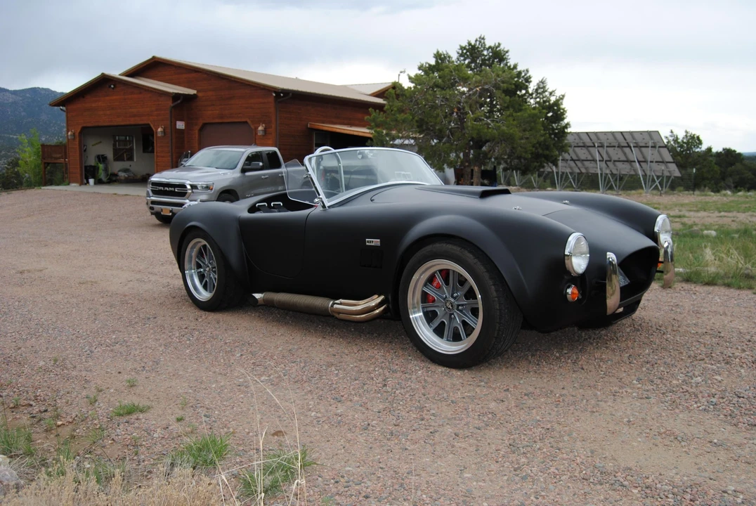 Shelby Cobra Replica - Image 10 of 31