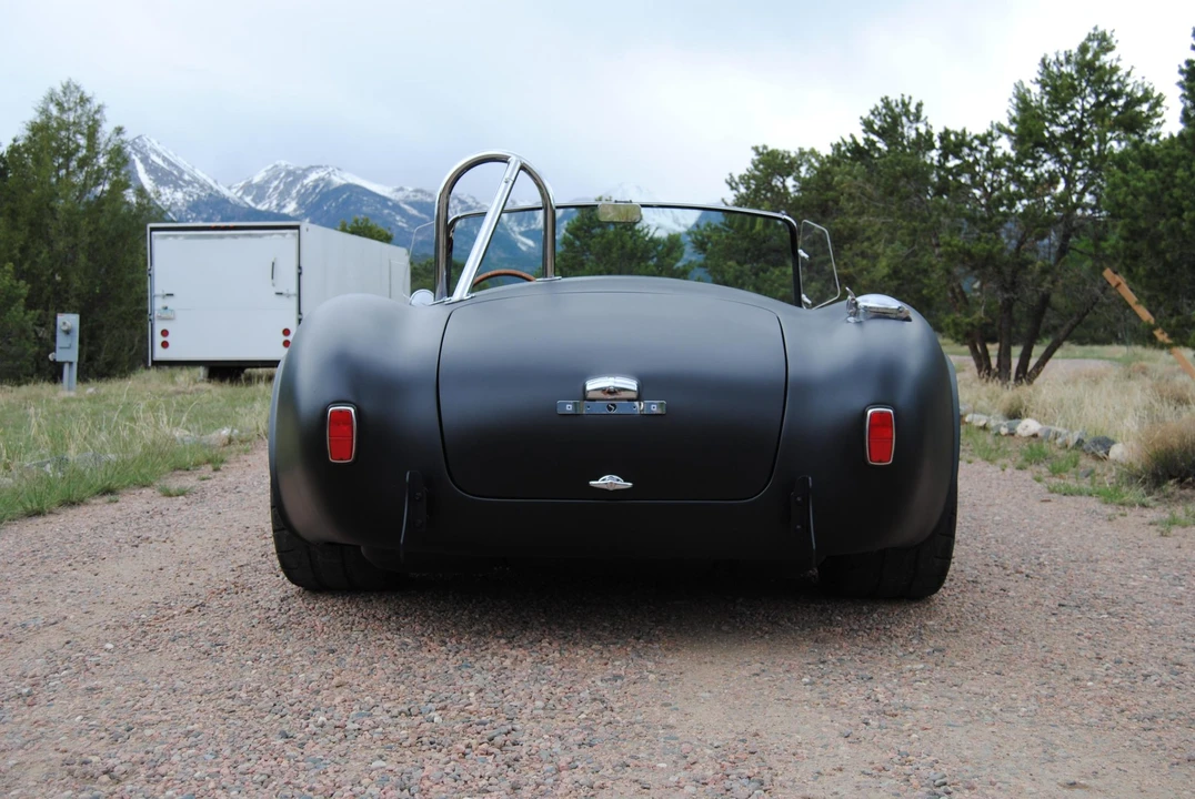 Shelby Cobra Replica - Image 15 of 31