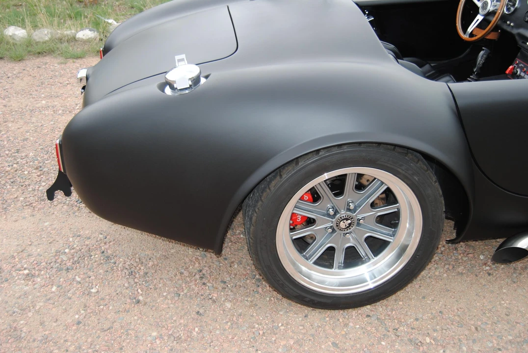 Shelby Cobra Replica - Image 31 of 31