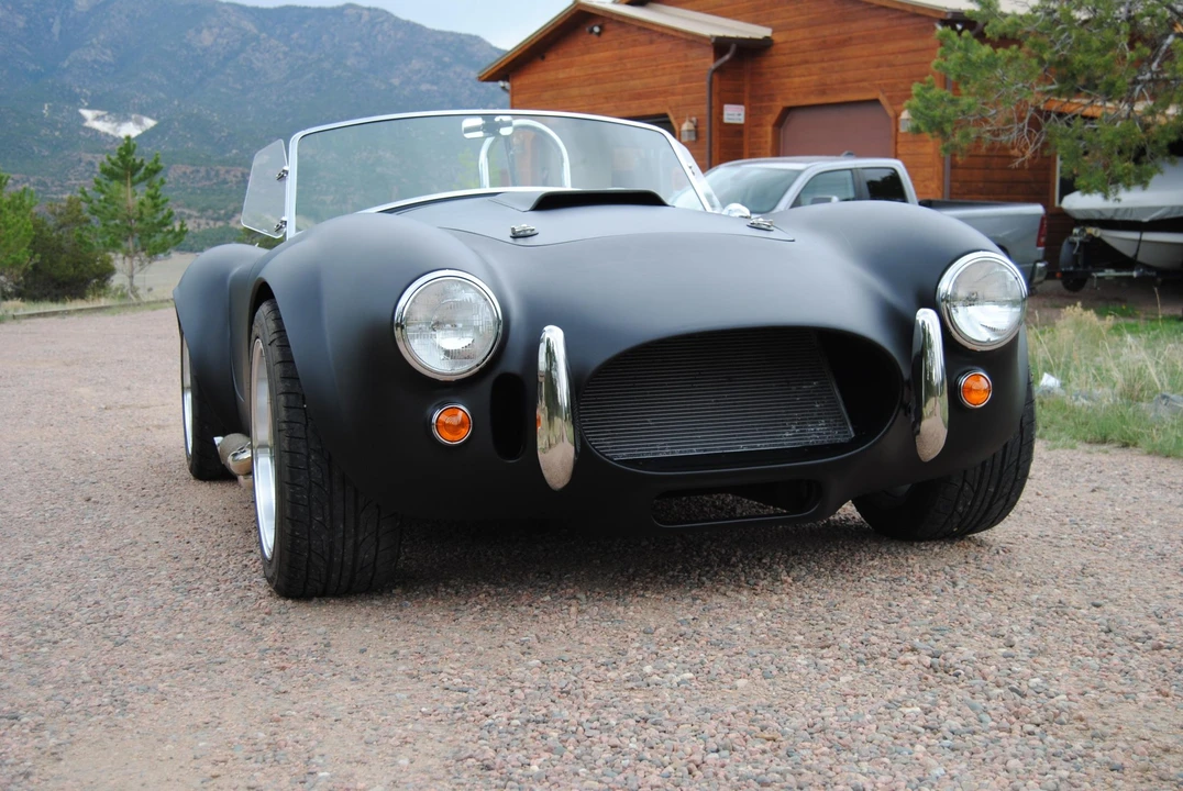 Shelby Cobra Replica - Image 8 of 31