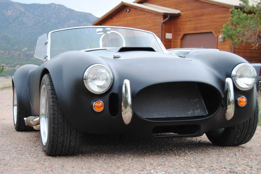 Shelby Cobra Replica - Image 9 of 31