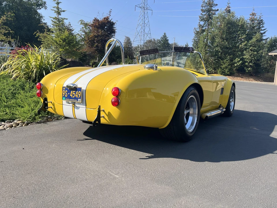 Shelby Cobra Replica - Image 7 of 31